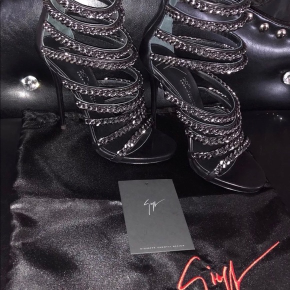 Giuseppe Zanotti's 20th anniversary Rock'N'Roll - Picture 1 of 8